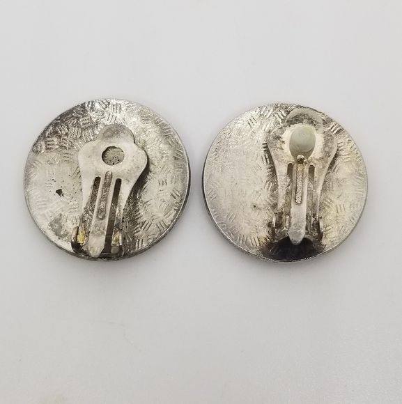 VINTAGE CLOISONNE BUTTERFLY & FLOWER BUTTON CLIP ON EARRINGS - Picture 6 of 6